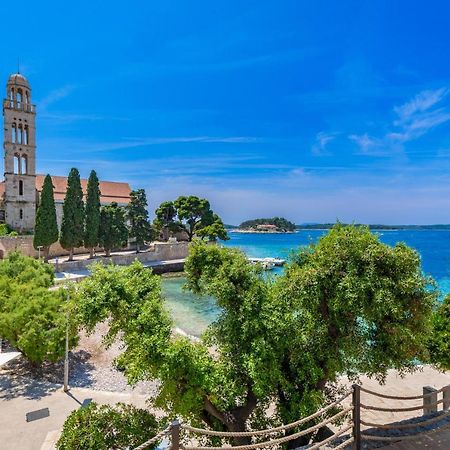 Beach Bay Hvar Hotel Hvar Town Bagian luar foto