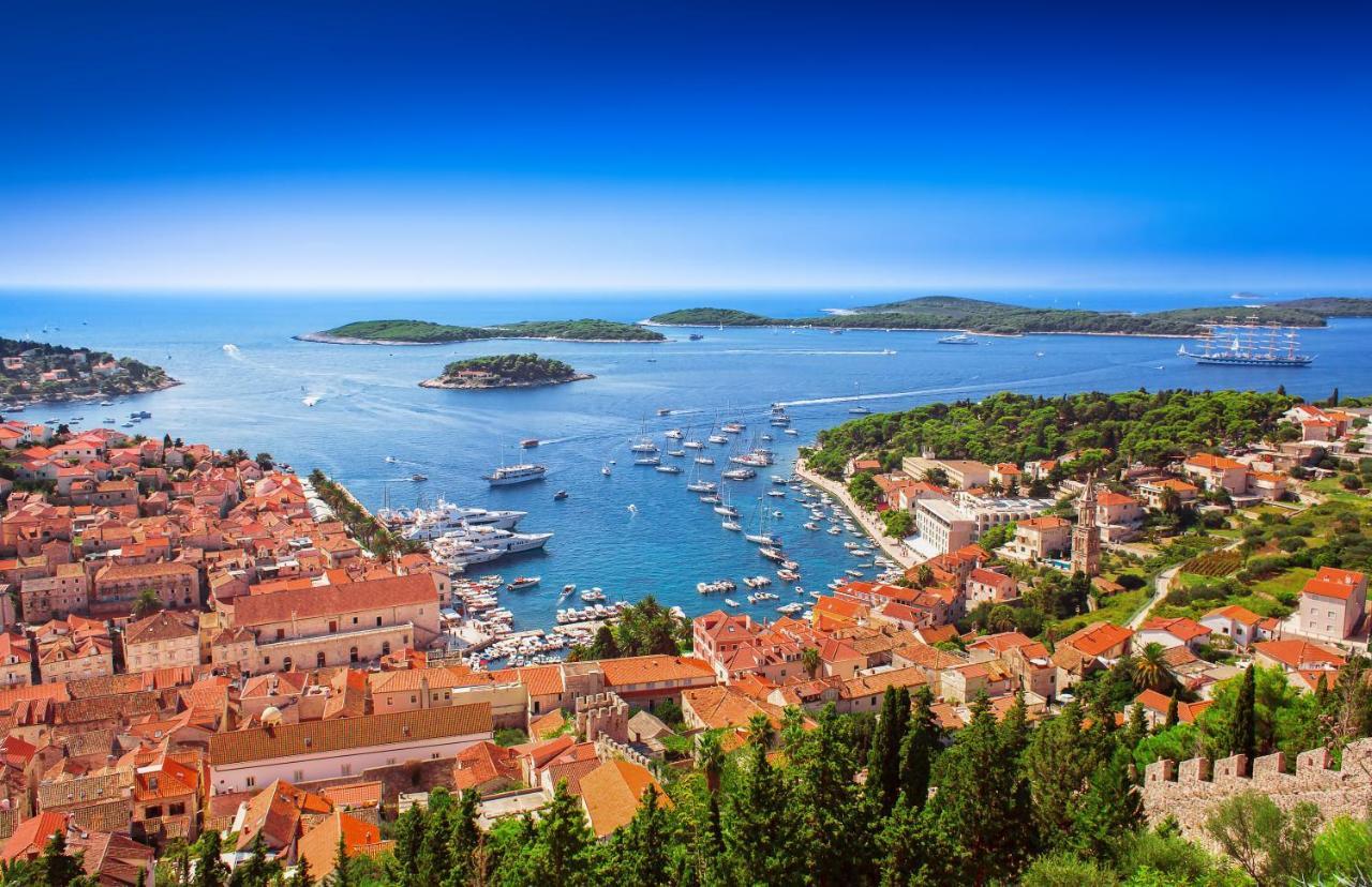 Beach Bay Hvar Hotel Hvar Town Bagian luar foto