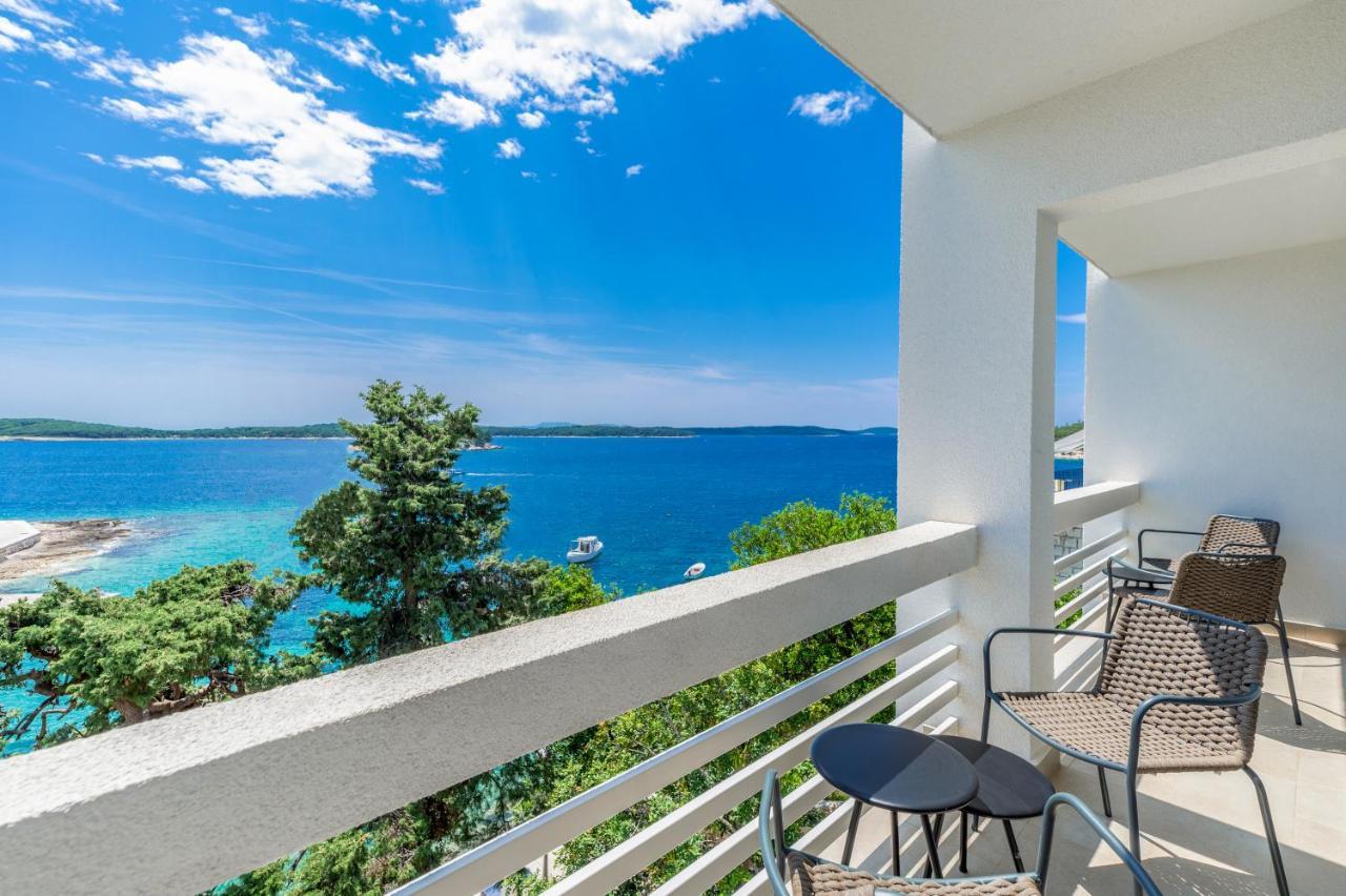 Beach Bay Hvar Hotel Hvar Town Bagian luar foto